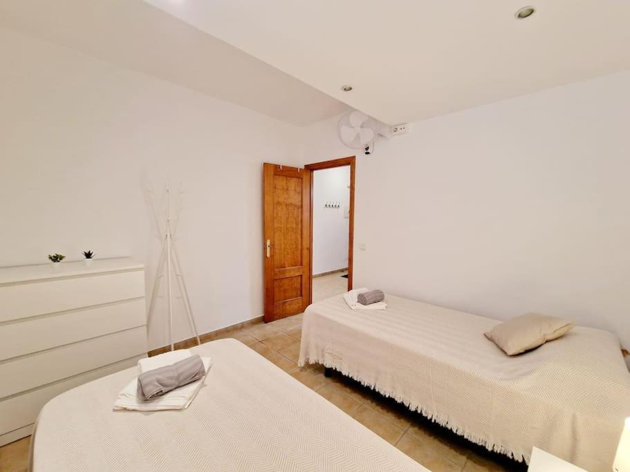 Butibamba Beach Apartment Ла-Кала-де-Міхас Екстер'єр фото